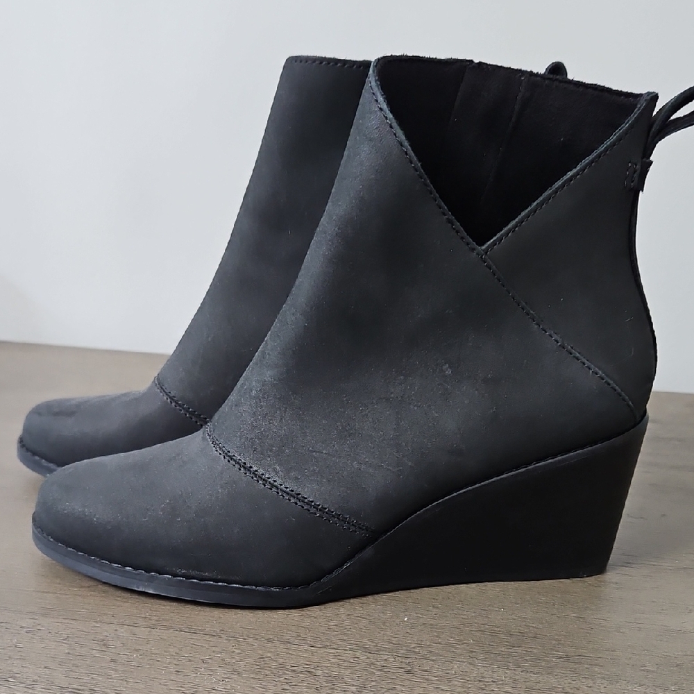 Toms Black Ankle Booties
